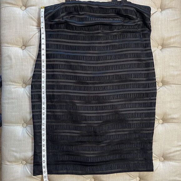 R&M Richards Black Midi Dress with Elegant Design - Picture 10 of 13